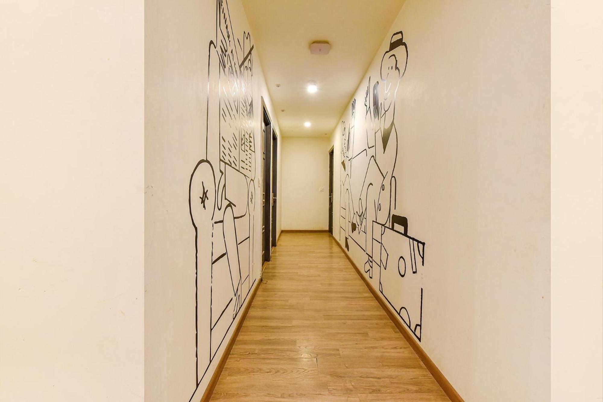 Fabhotel Ny Townhouse อาเมดาบัด ภายนอก รูปภาพ