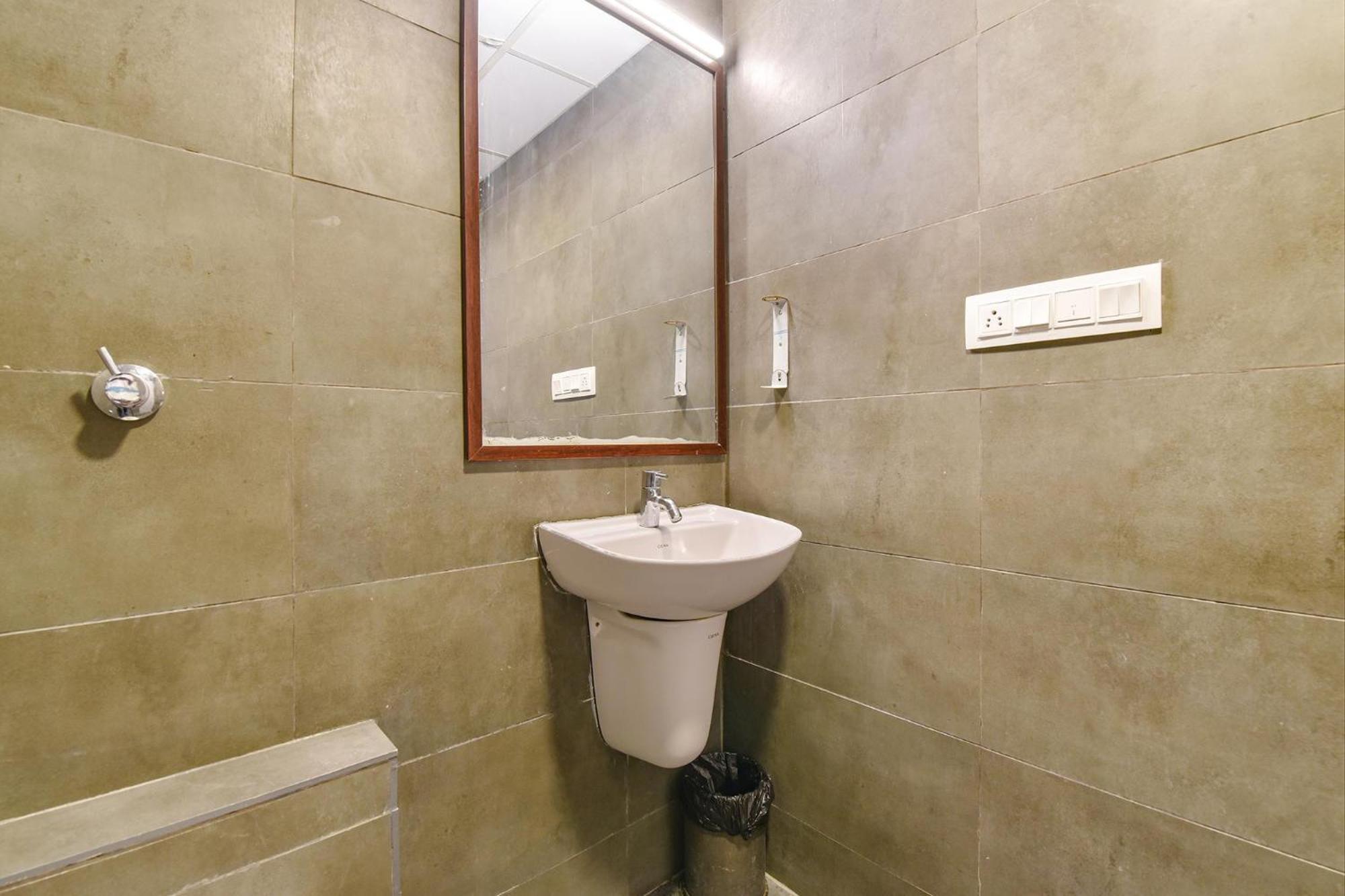 Fabhotel Ny Townhouse อาเมดาบัด ภายนอก รูปภาพ
